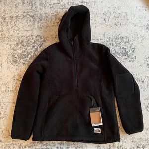 The North Face Campshire Pullover Hoodie 2.0